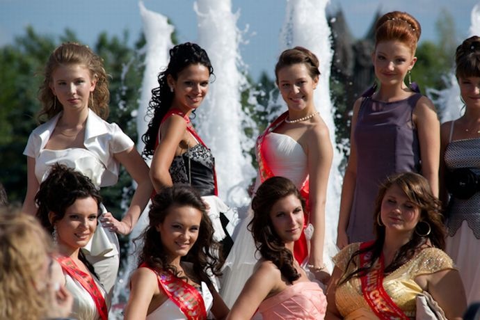 выпускницы