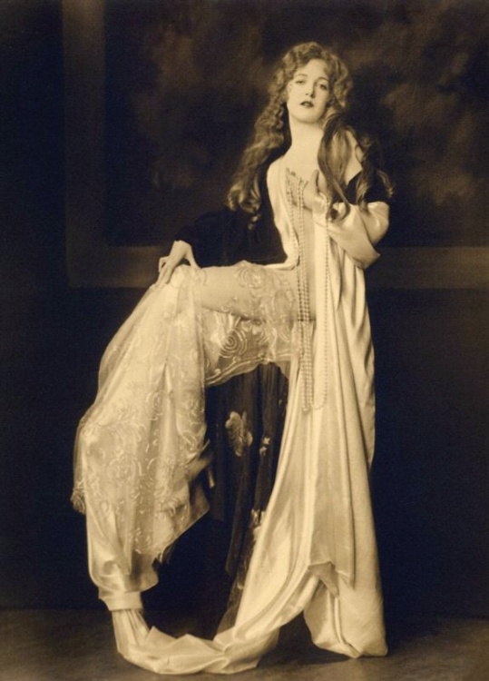 Идеалы красоты начала прошлого века