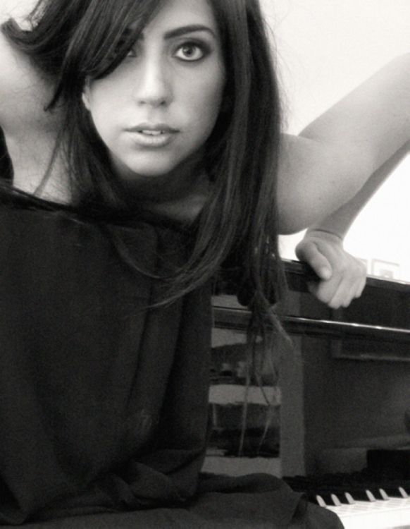 Леди Гага 2005