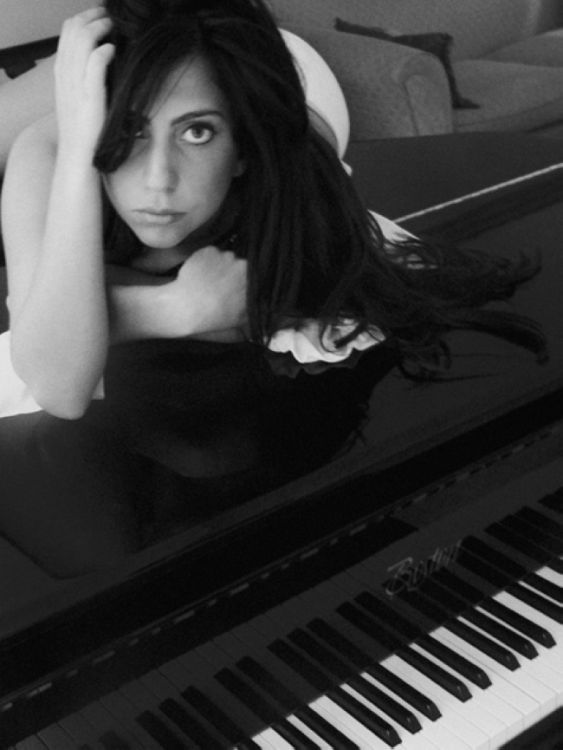 Леди Гага 2005