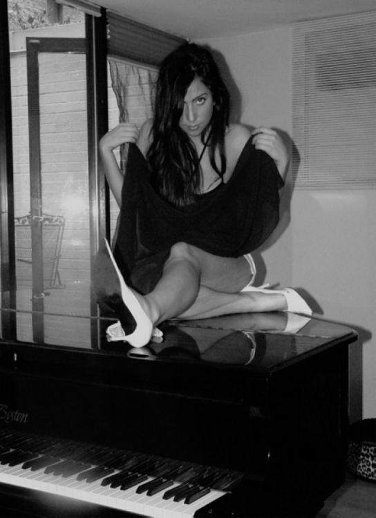 Леди Гага 2005